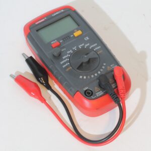 Uygao UA6013L kapasitans-meter