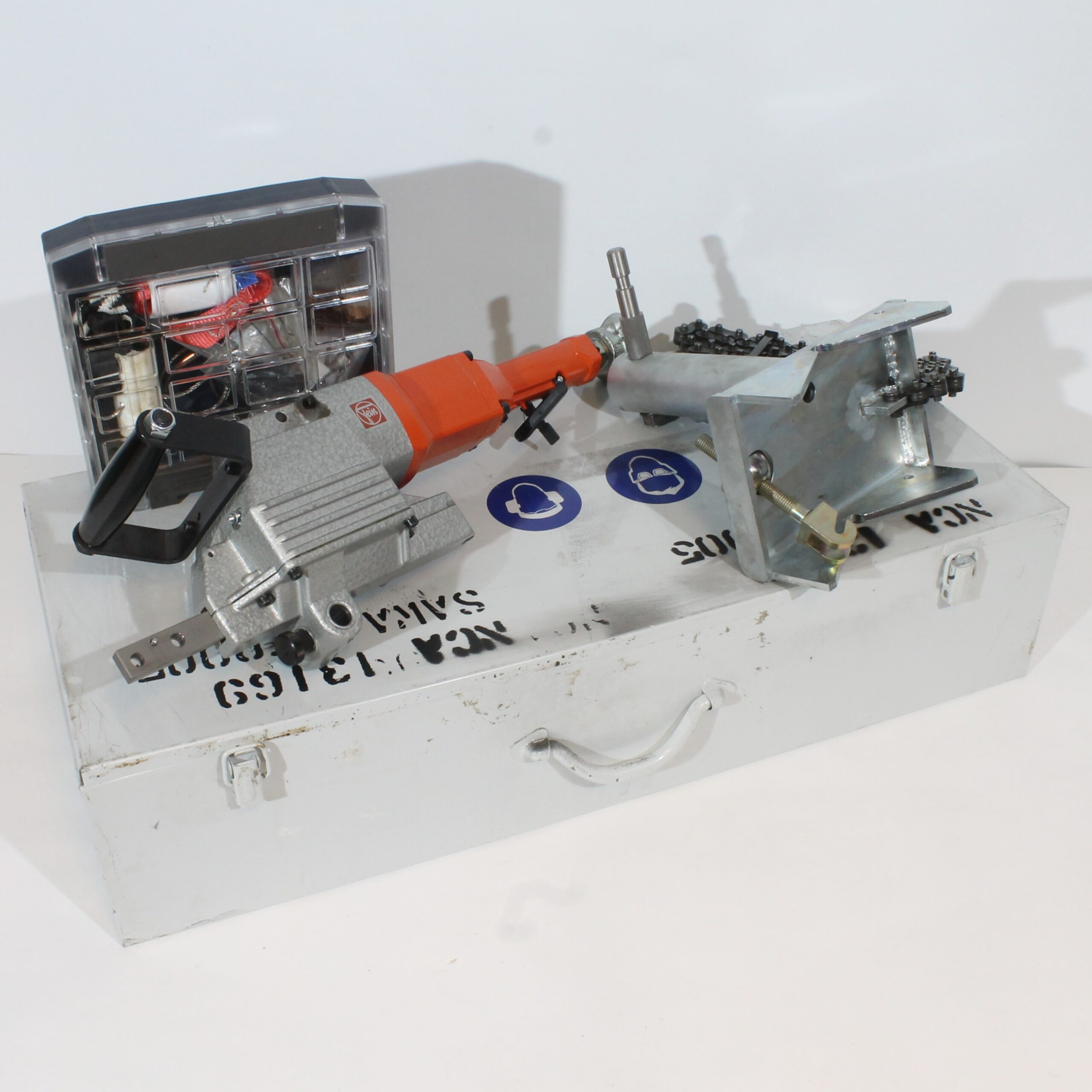 Fein STS 325 R trykklufts stikksag med oppspennings anlegg